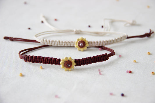 Minimalist Sunflower Charm Single Rakhi | Brown