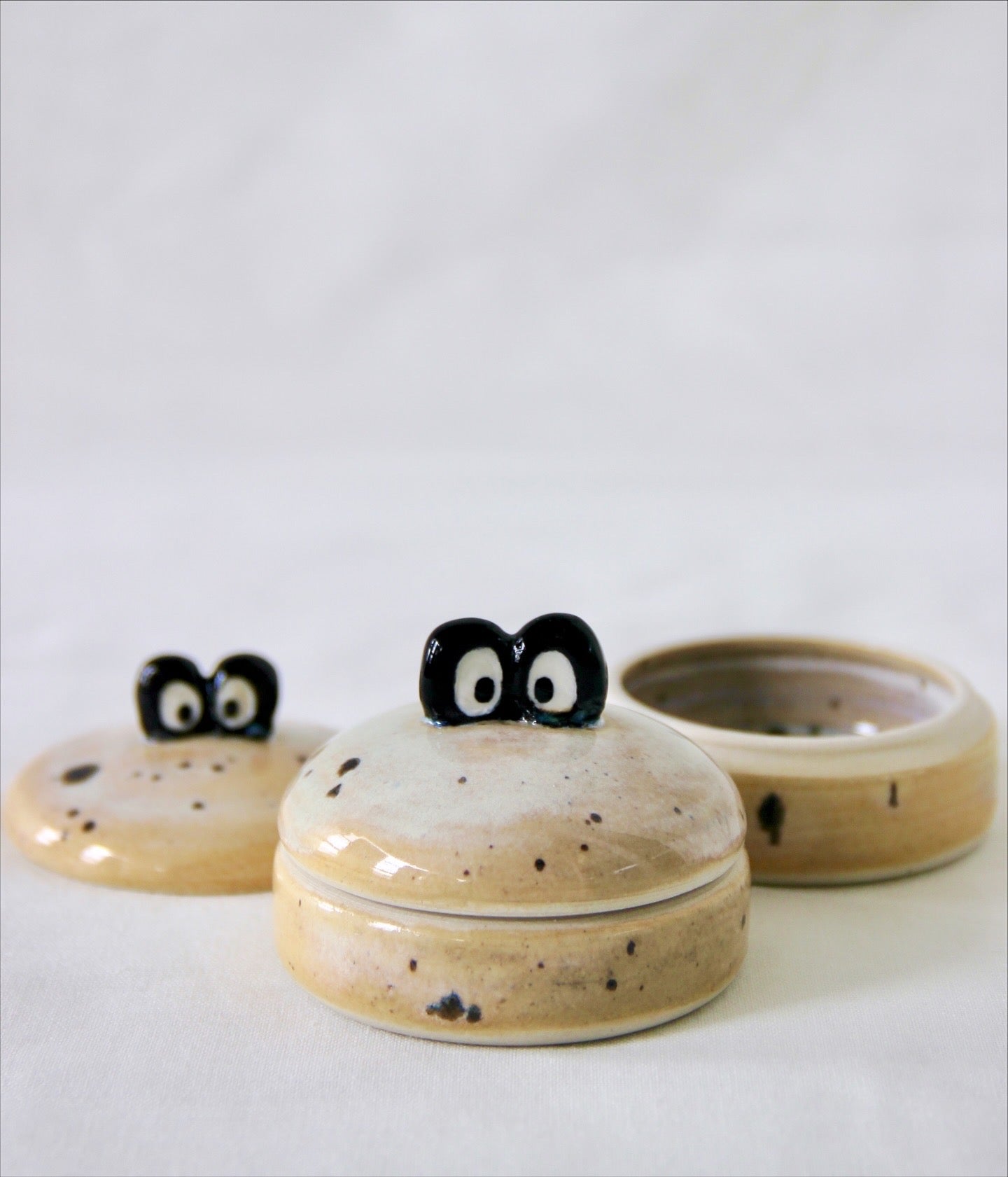 PeeKaBoo Box | Milky White