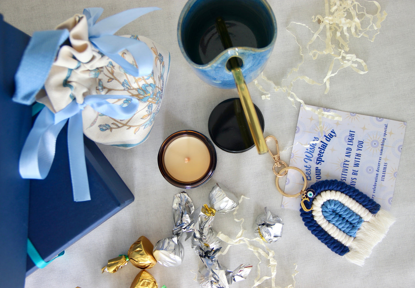 Happy Moments Gift Box