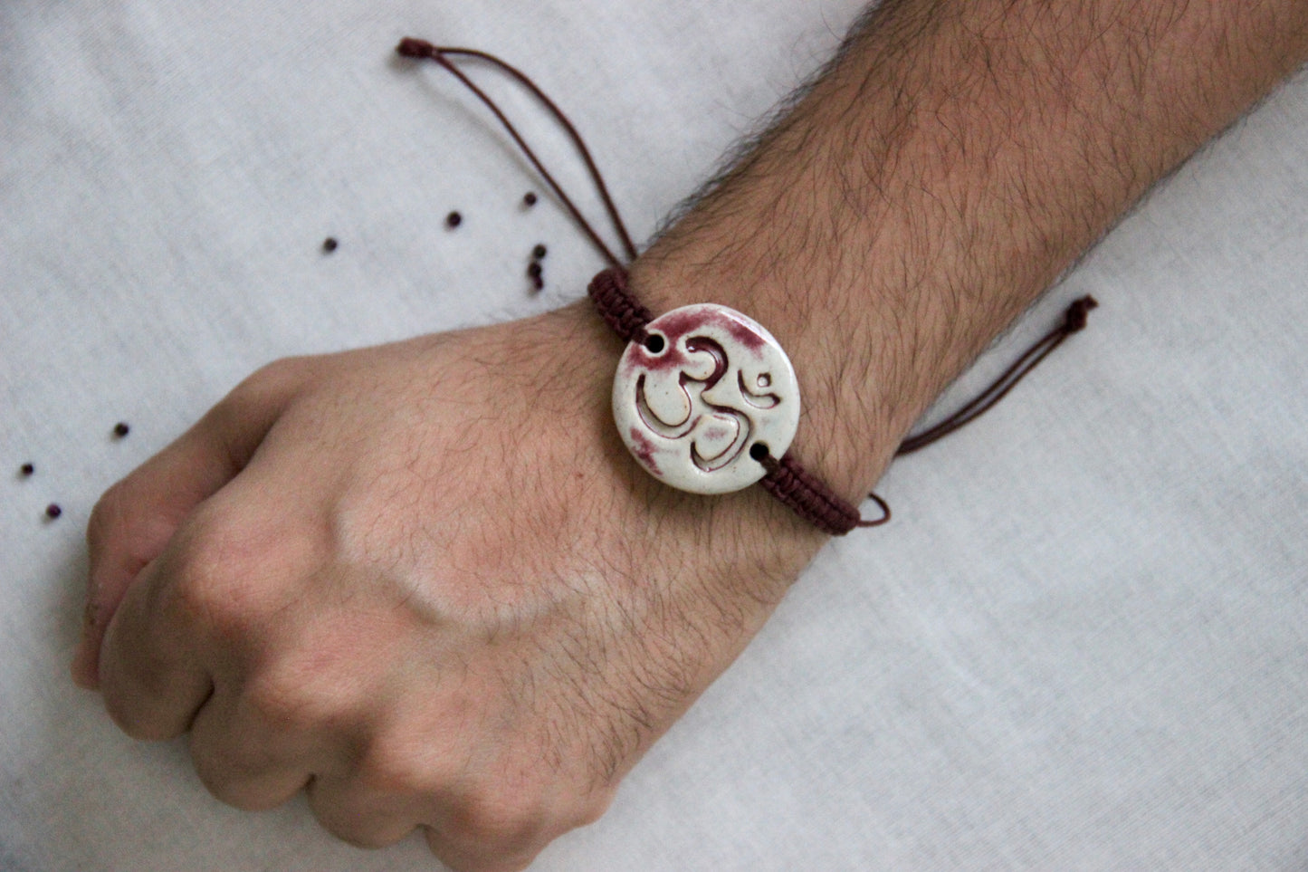 Om Charm Single Rakhi | Brown