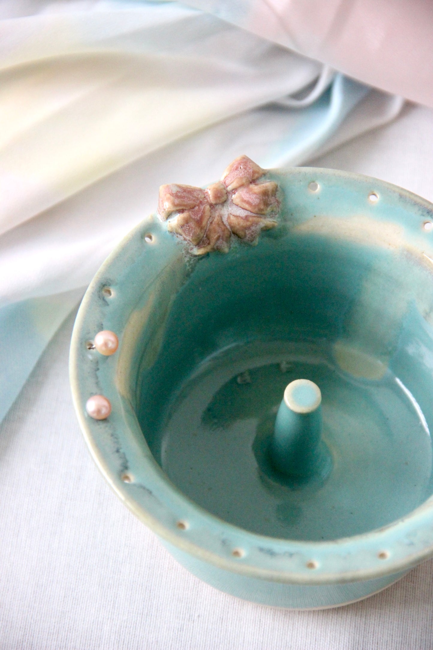 Ceramic Jewellery Holder | Tied with Love