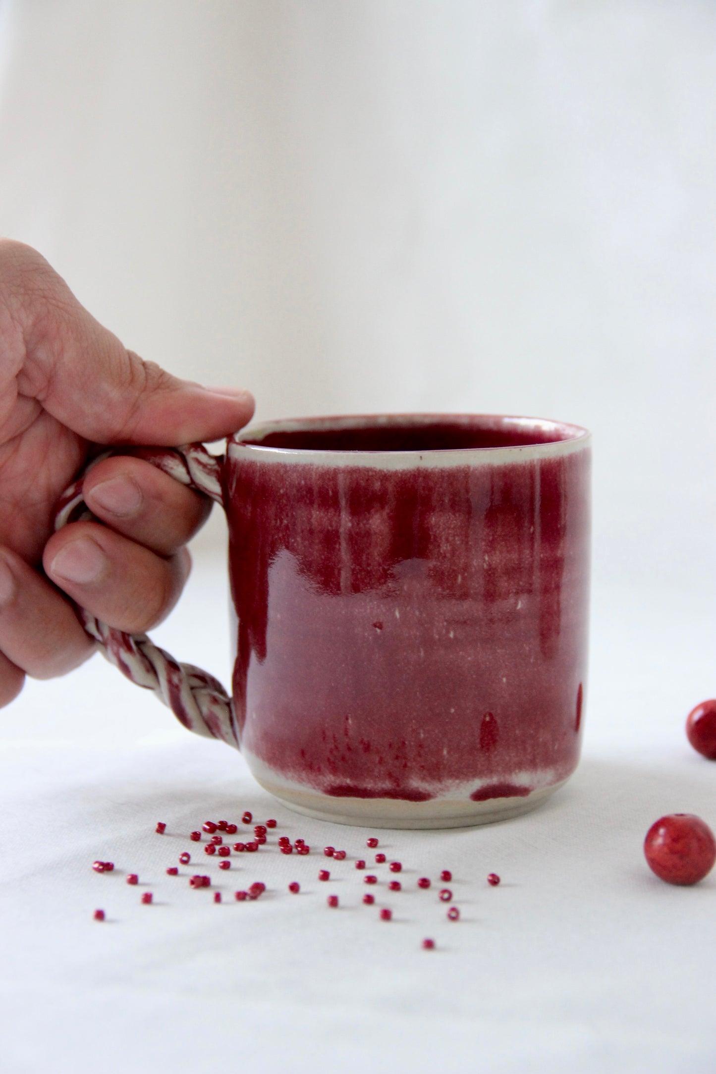 Memories of Summer | Braided Handle Cup Red 2