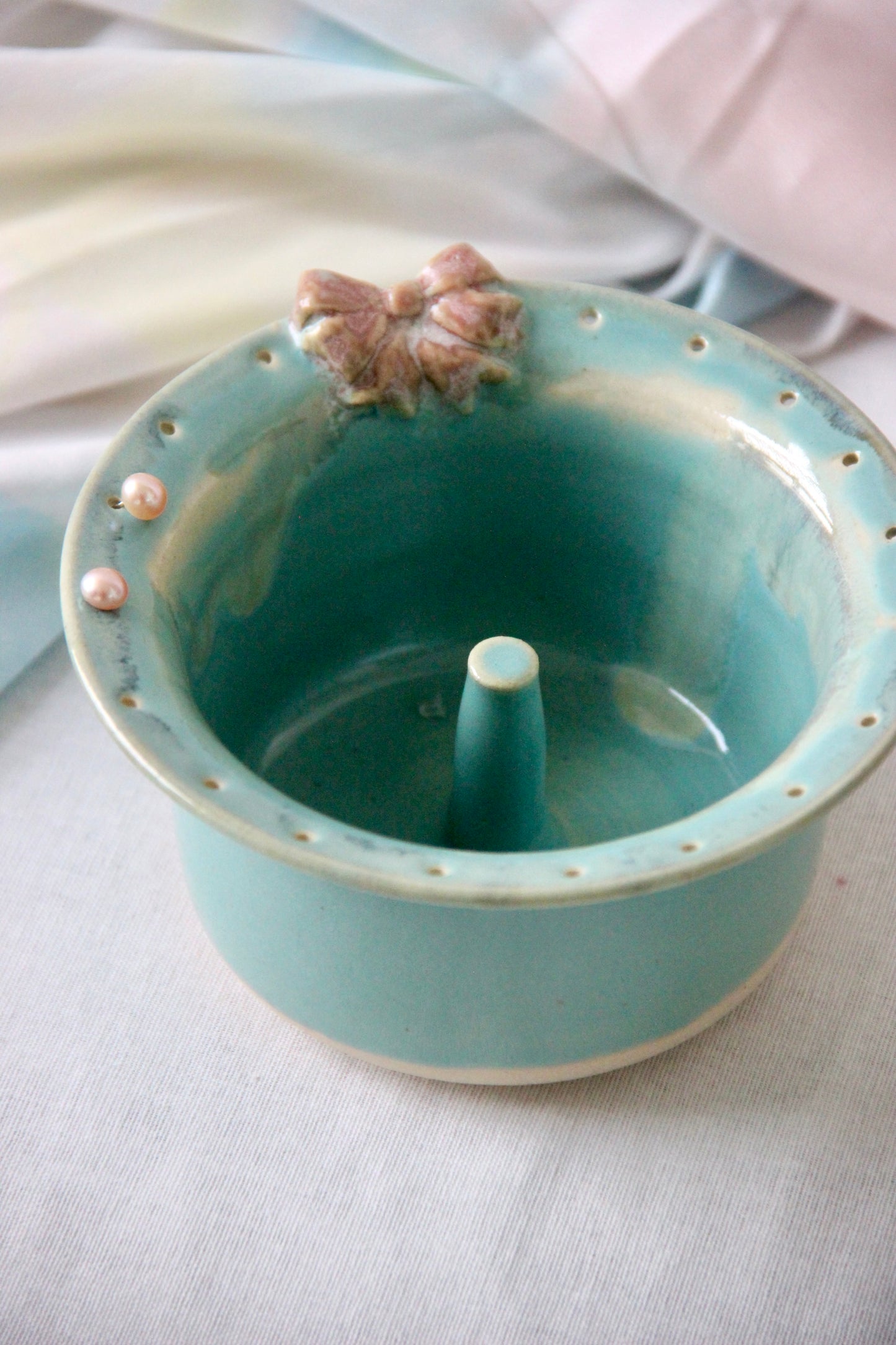 Ceramic Jewellery Holder | Tied with Love