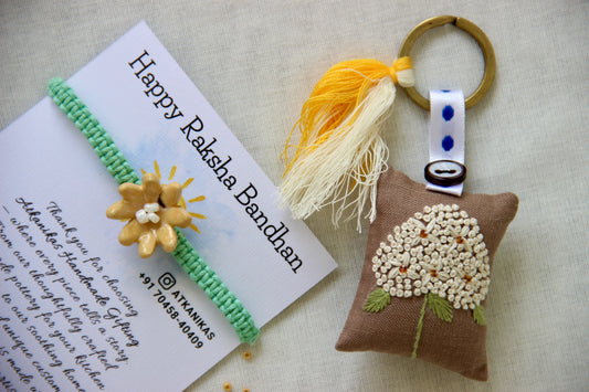 Hand-embroidered Keychain | White Floral