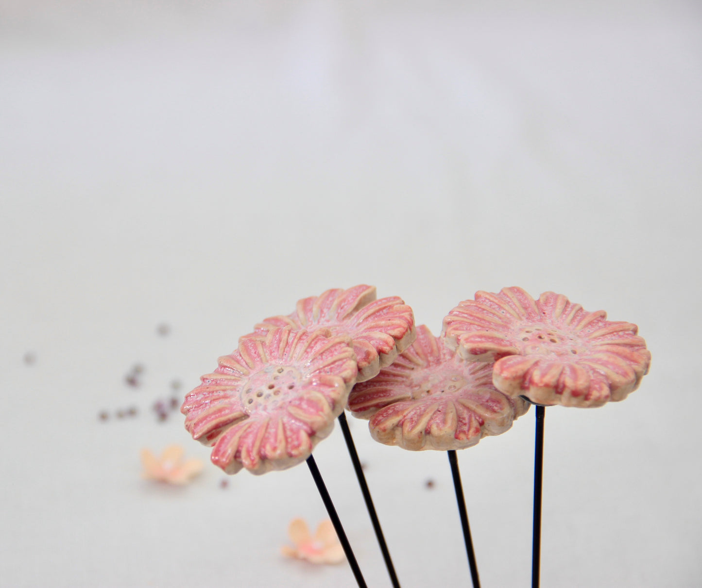 Daisy Ceramic Flower Stick | Blush Pink