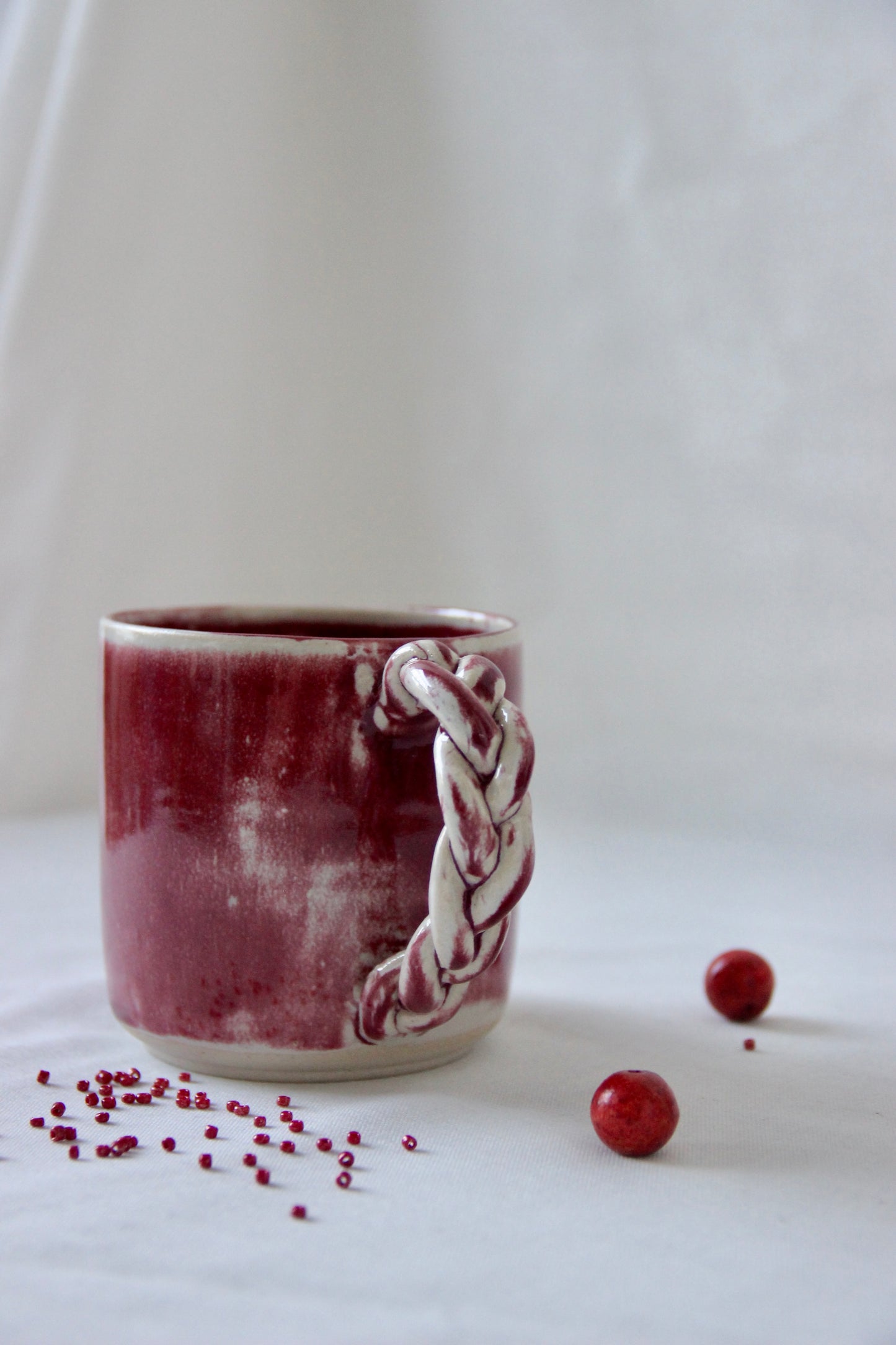 Memories of Summer | Braided Handle Cup Red 2