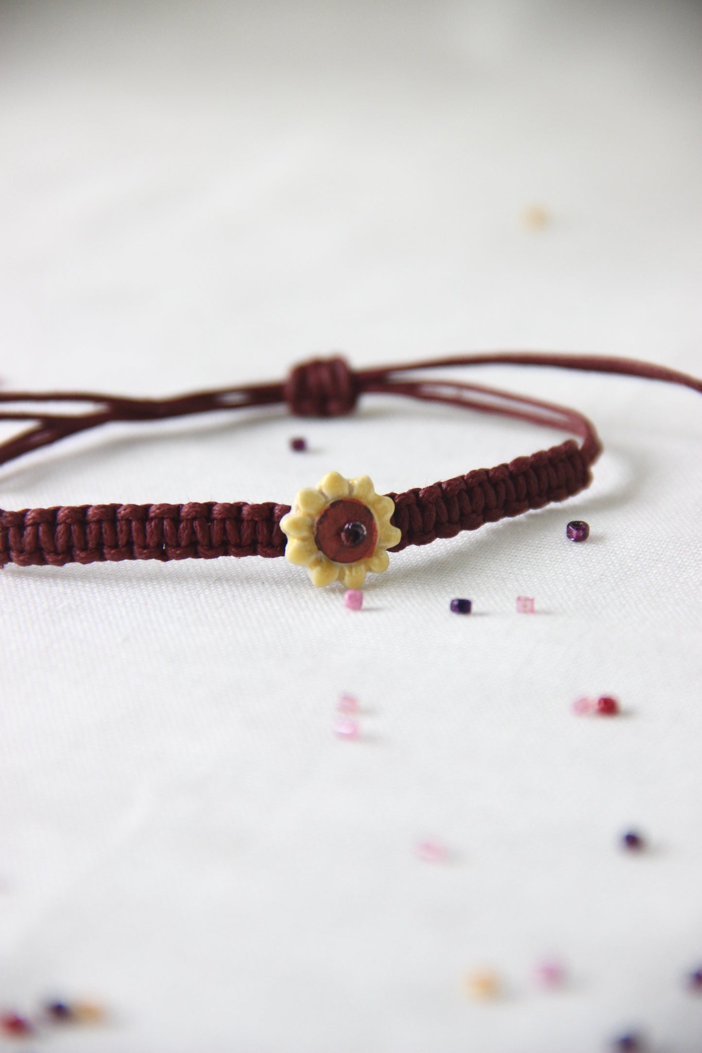 Minimalist Sunflower Charm Single Rakhi | Brown