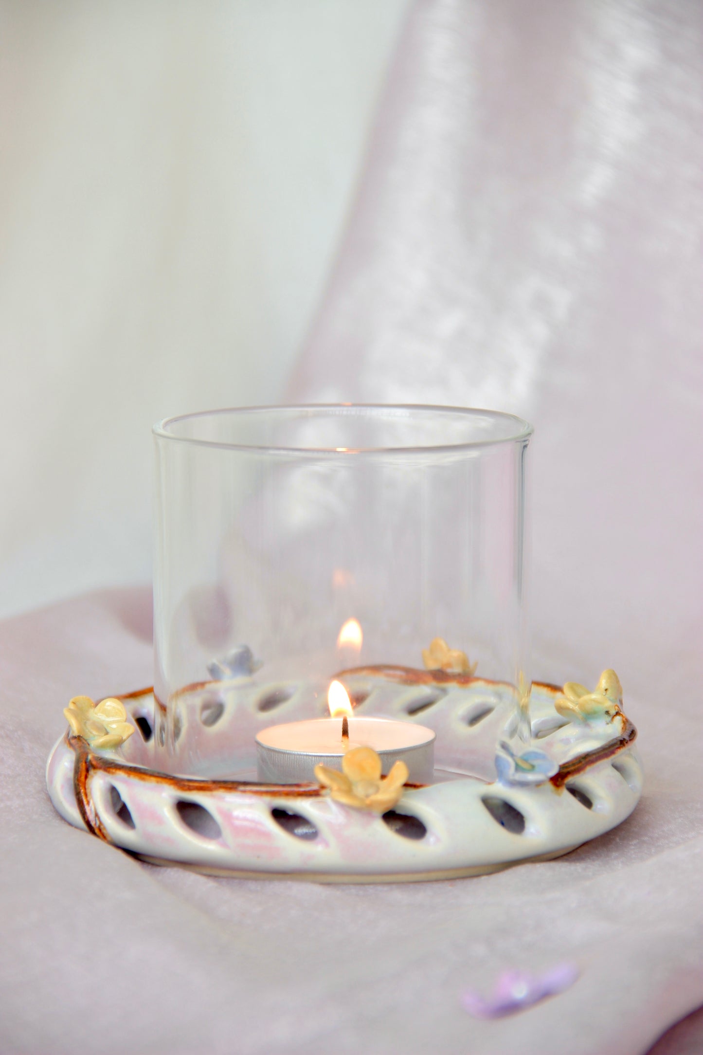 Halo Tabletop Tealight Holder with Glass | Blossom