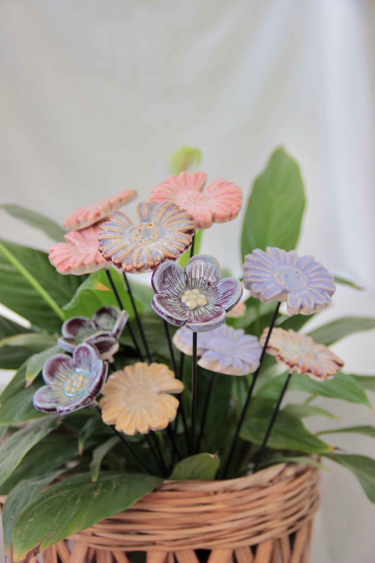 Daisy Ceramic Flower Stick | Blush Pink