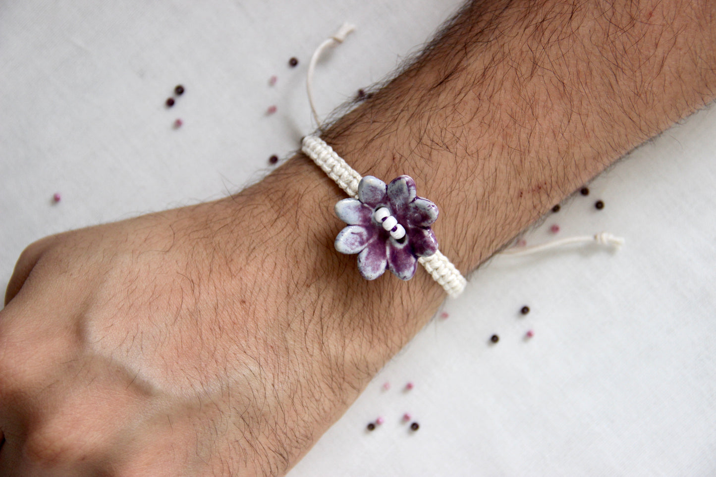 Bloom Charm Single Rakhi | Orchid Pearl