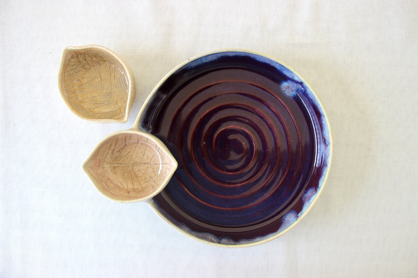 Ceramic Leaf Platter | Deep Purple