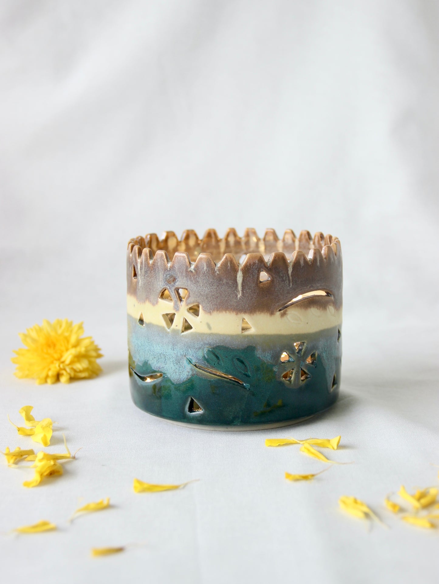 Statement Radiance Holder | Decor Piece