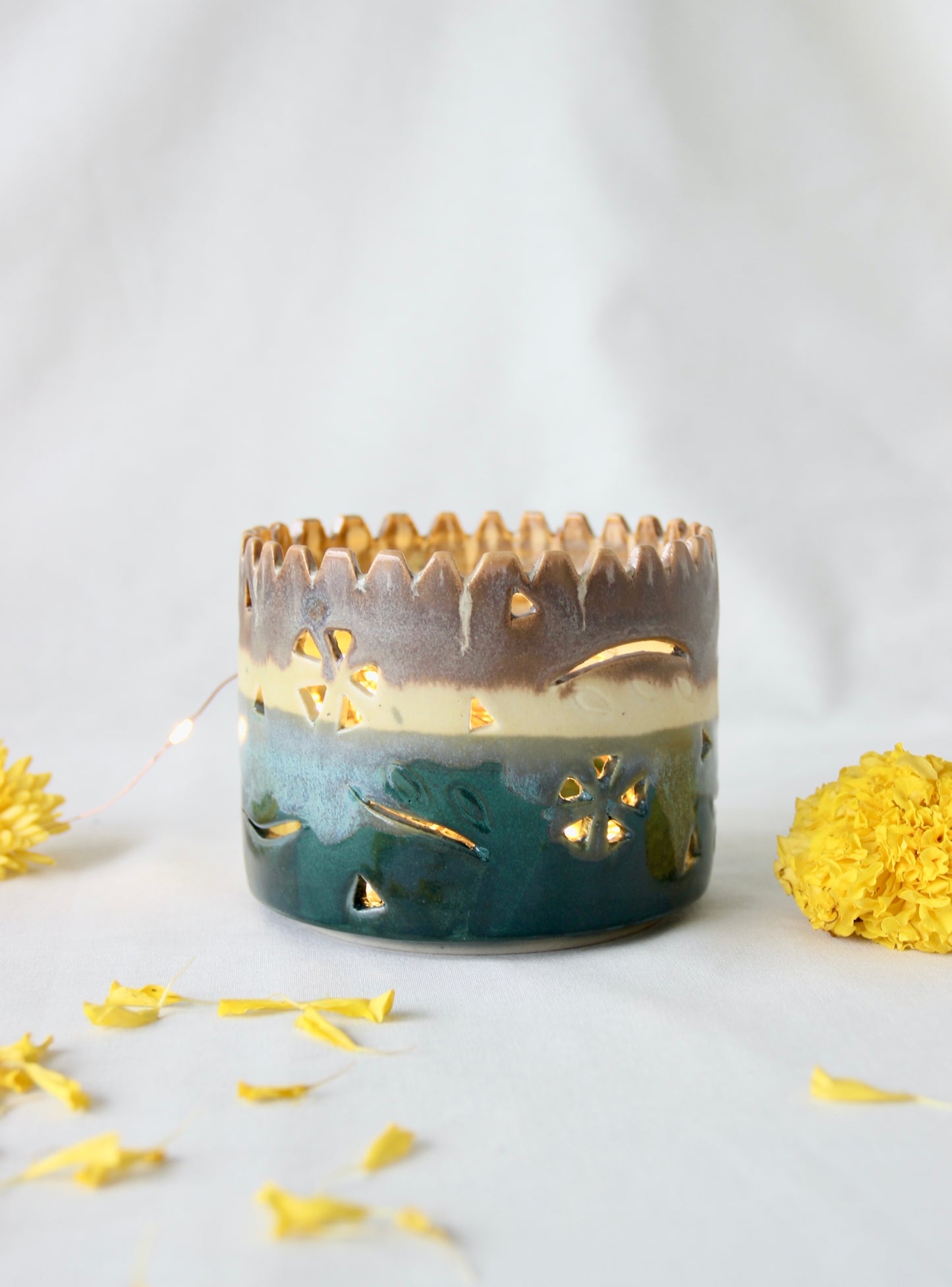 Statement Radiance Holder | Decor Piece