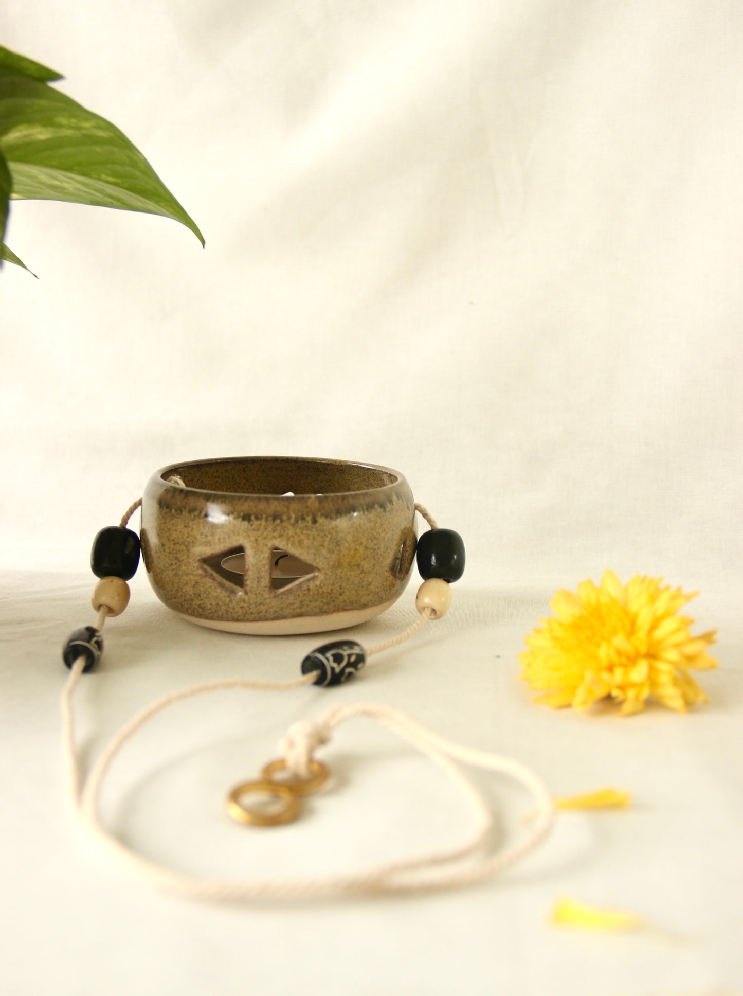 Hanging Aura | Ceramic Tealight Holder