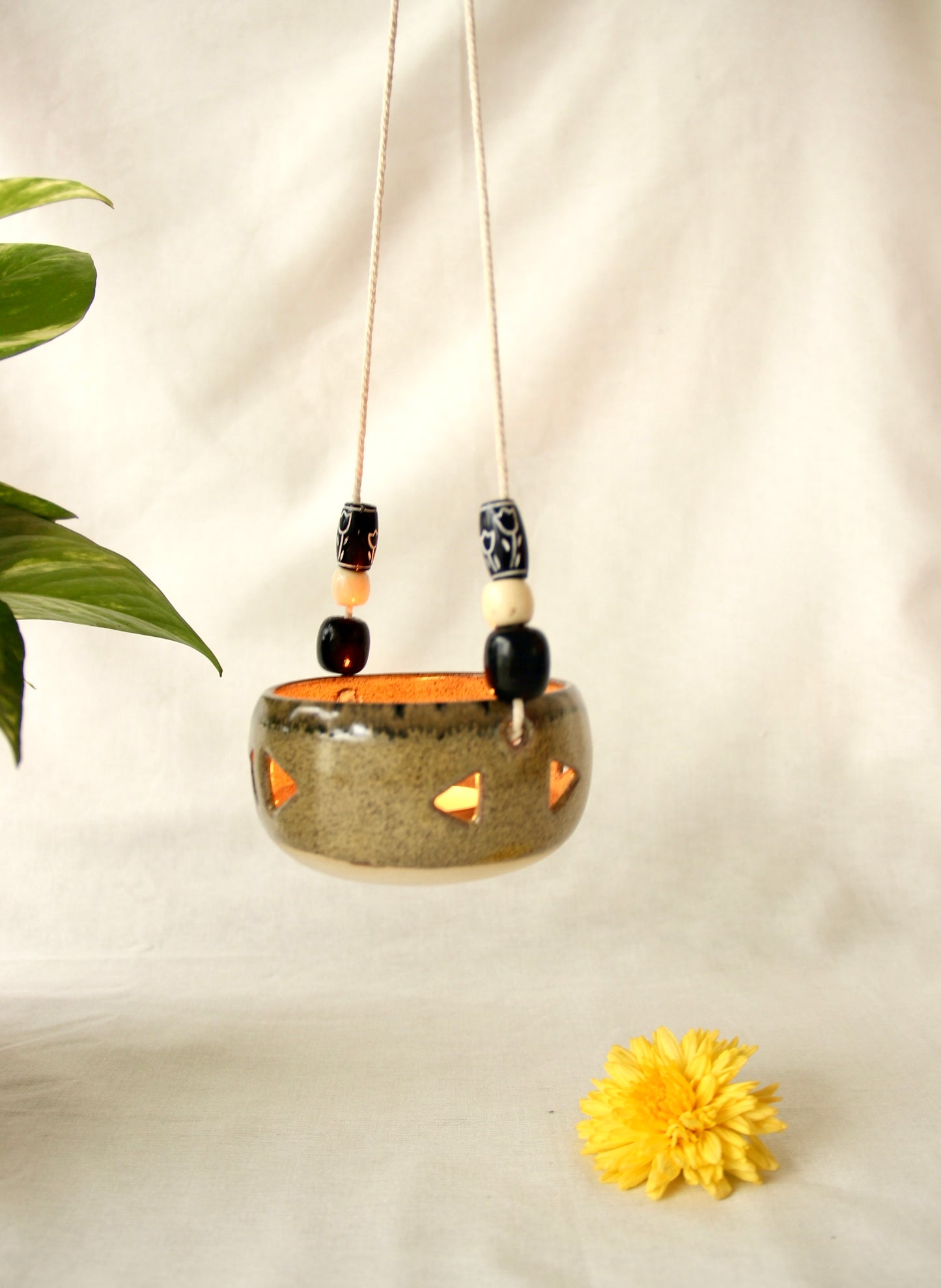 Hanging Aura | Ceramic Tealight Holder