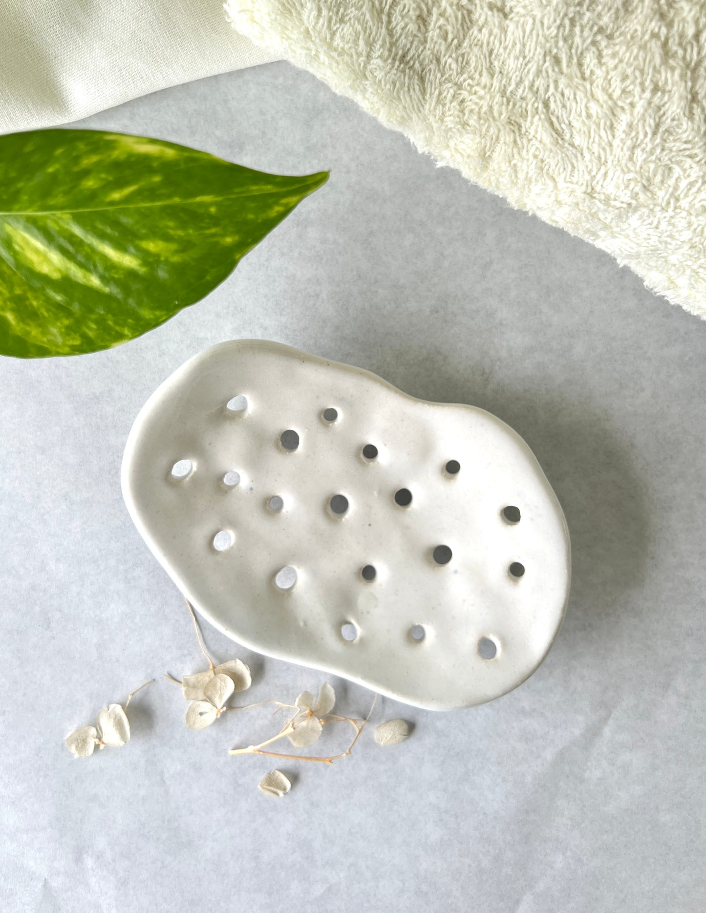 Ceramic Soap Dish | White