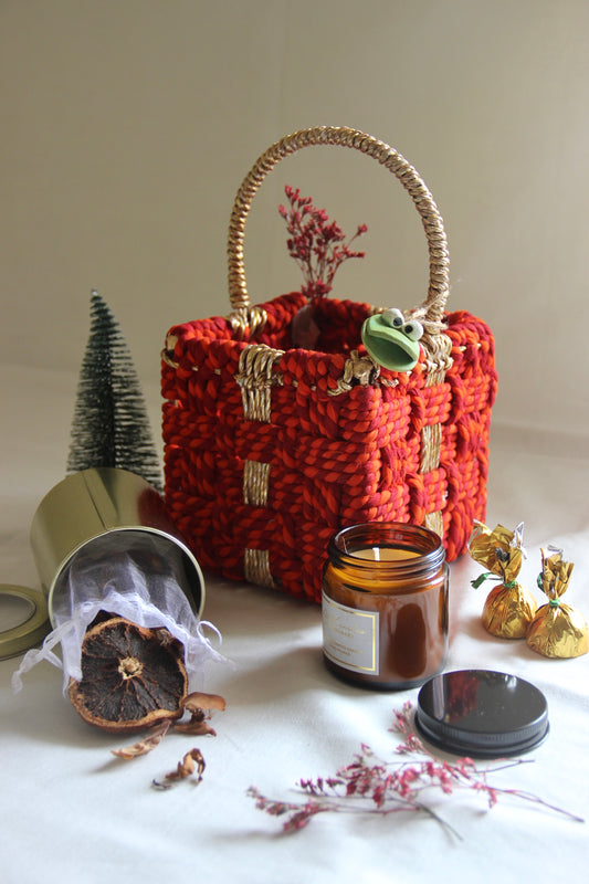 Santa's Cozy Pick | Handcrafted Christmas Hamper