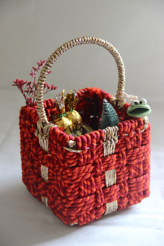 Santa's Cozy Pick | Handcrafted Christmas Hamper
